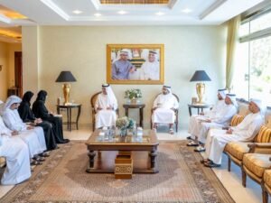 سعود بن صقر يستقبل وزيرة الأسرة ويطلع على استراتيجية الوزارة ومبادراتها المستقبلية