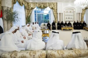 هزاع بن زايد يستقبل أوائل الثانوية العامة على مستوى منطقة العين 3 هزاع بن زايد يستقبل أوائل الثانوية العامة على مستوى منطقة العين