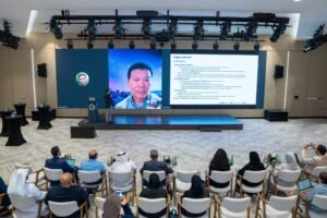 برنامج الإمارات لبحوث علوم الاستمطار يطلع على مستجدات مشروع الدورة الخامسة حول استخدام الليزر في عمليات الاستمطار