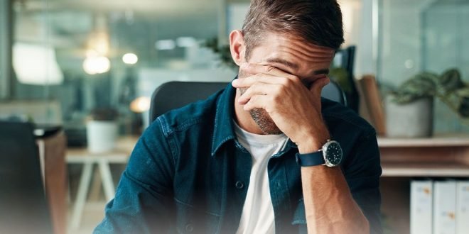 لا تتجاهلها.. علامات تدل على أنك بحاجة إلى الراحة