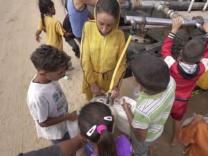 الإمارات تواصل جهودها الإغاثية في غزة / “الفارس الشهم 3” تقدّم 21 صهريجا لمواجهة شح المياه