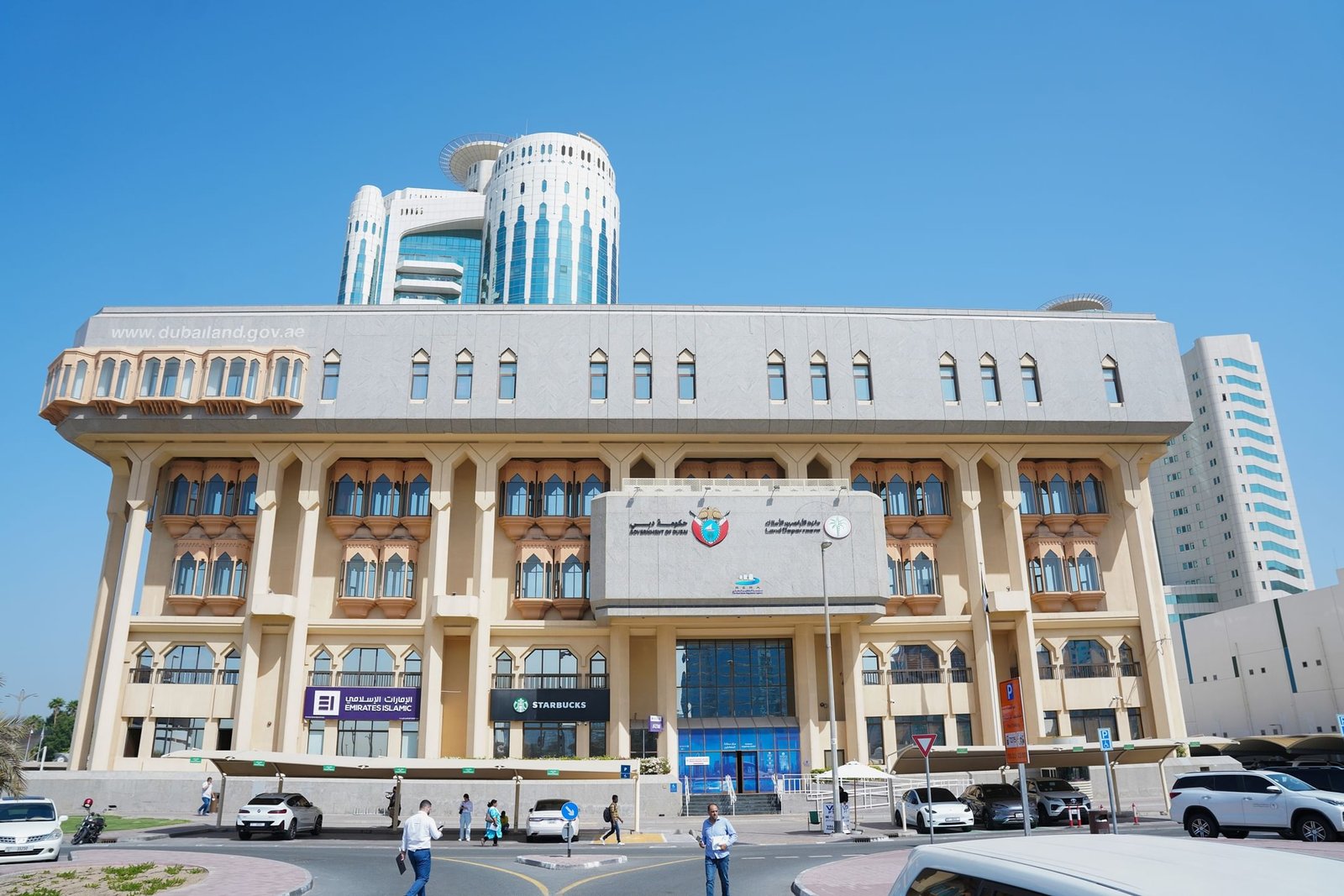 "أراضي دبي" تعرض حلولا رقمية معززة بالذكاء الاصطناعي خلال جيتكس 2025