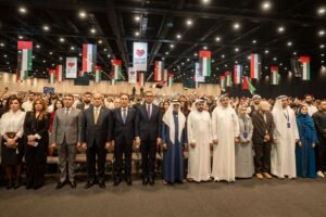 نهيان بن مبارك يشارك أبناء الجالية العراقية الاحتفال بموروثهم الحضاري والثقافي