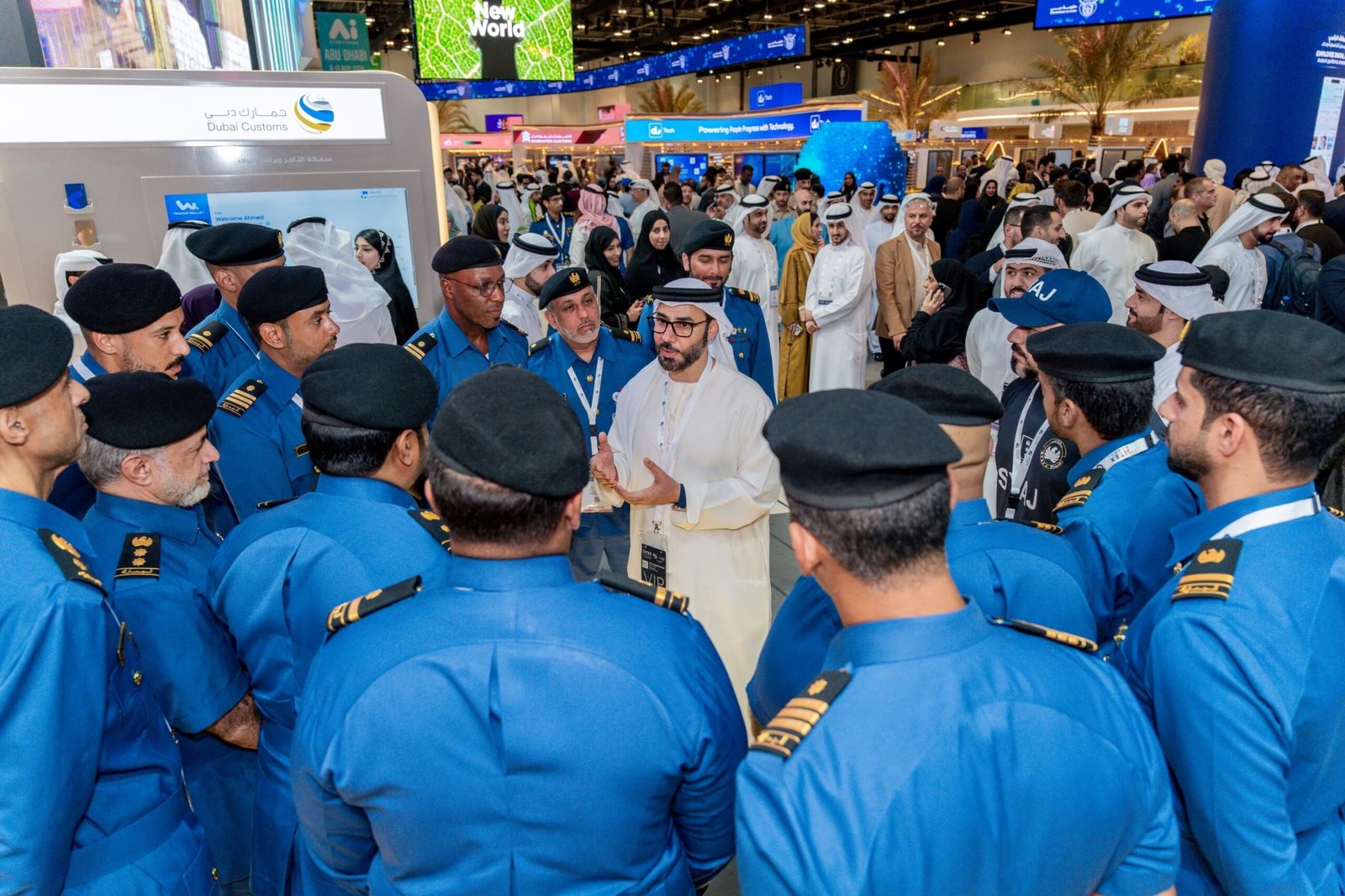 جمارك دبي تختتم مشاركتها في “جيتكس جلوبال” باستعراض مشاريع رقمية رائدة 1 جمارك دبي تختتم مشاركتها في “جيتكس جلوبال” باستعراض مشاريع رقمية رائدة