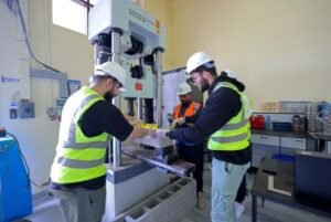 «جامعة أبوظبي» تستعرض ابتكارات طلابها وحلول الطاقة المستقبلية في برنامج "شباب أديبك"