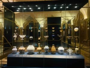 «قصر الوطن».. صرح حضاري يعكس تاريخ الإمارات العريق وروعة إنجازاتها.. صور