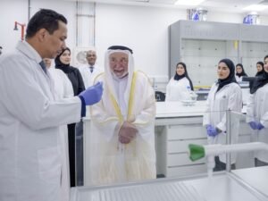 سلطان القاسمي يفتتح مركز الشارقة لأبحاث علوم البحار في خورفكان