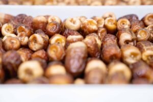 الفنون الشعبية في «الظفرة للتمور» تجسّد الثراء الحضاري والفني للإمارات