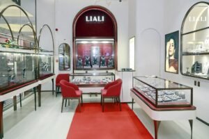 25 عاماً من البريق.. "ليالي" تكتب فصلاً جديداً من الأناقة في مول الإمارات
