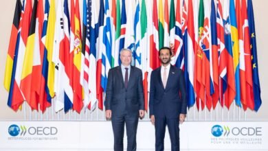 الإمارات ومنظمة التعاون الاقتصادي والتنمية تبحثان في باريس تعزيز شراكتهما