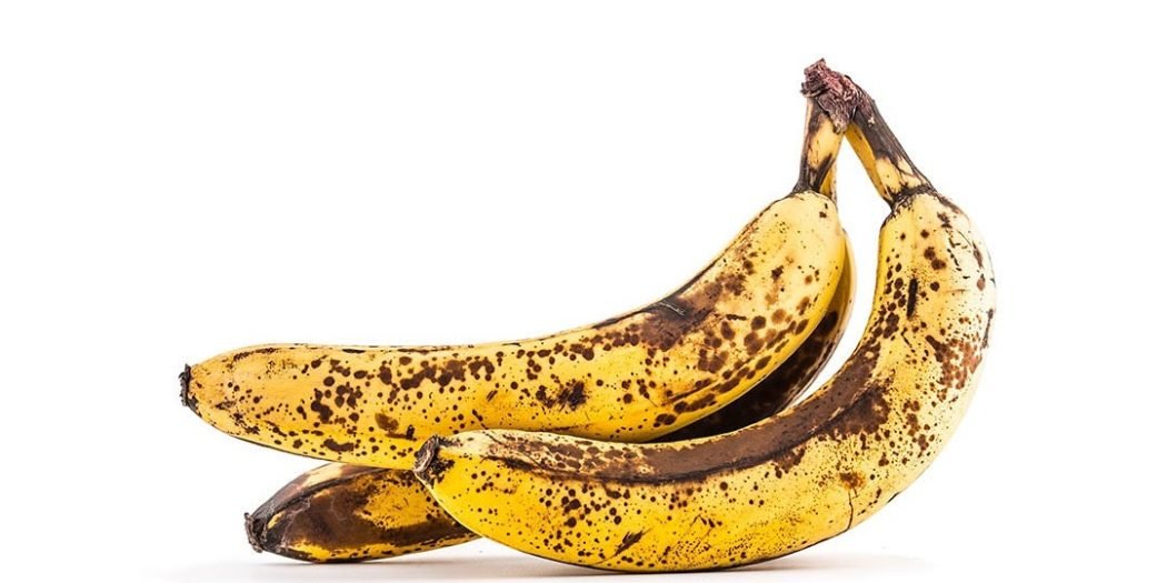 "الموز البني".. كيف تستفيد منه بدلاً من رميه؟
