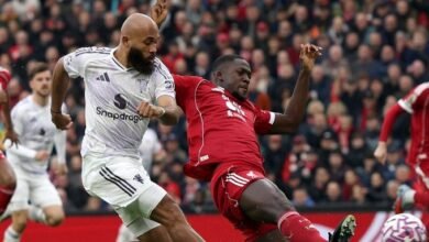 مانشستر يونايتد يقتل ليفربول في أنفيلد