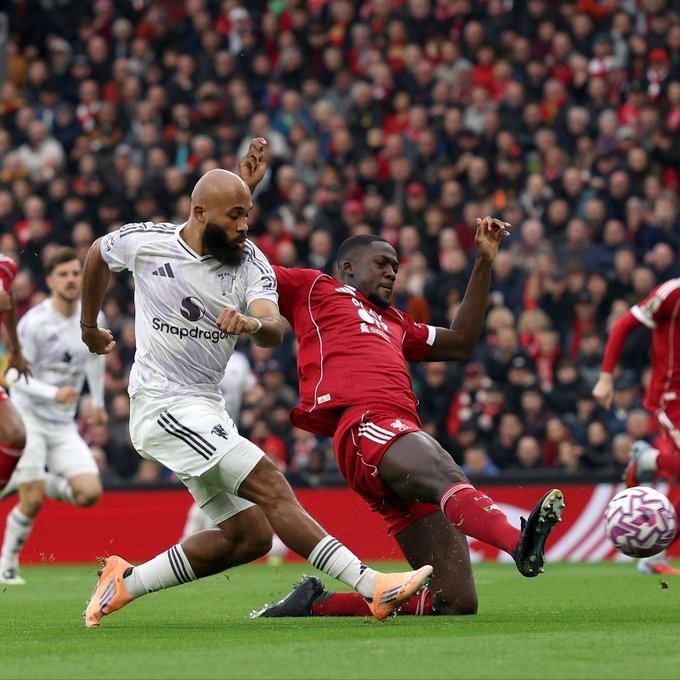 مانشستر يونايتد يقتل ليفربول في أنفيلد