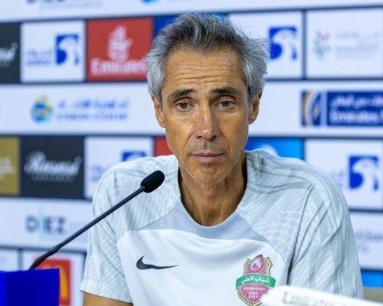 مدرب شباب الأهلي: الشارقة منظم في كل خطوطه