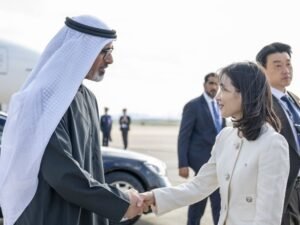ولي عهد أبوظبي يغادر كوريا بعد المشاركة في أعمال منتدى التعاون الاقتصادي لدول آسيا والمحيط الهادئ