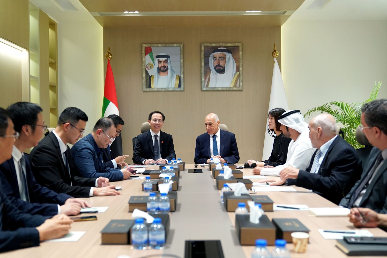 تعاون أكاديمي بين جامعتي الشارقة و علوم الإلكترونيات والتكنولوجيا الصينية 1 تعاون أكاديمي بين جامعتي الشارقة و علوم الإلكترونيات والتكنولوجيا الصينية