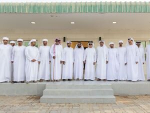 هزاع بن زايد يزور مطر حمد بن عميرة الشامسي في استراحته بمنطقة العين