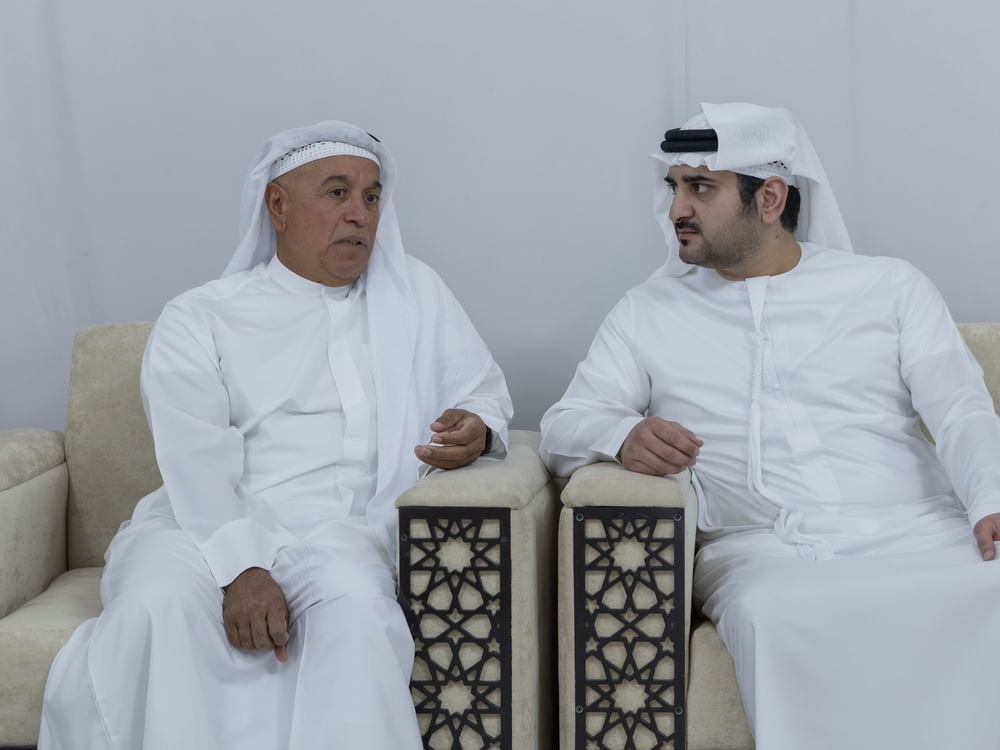 مكتوم بن محمد يقدم واجب العزاء في وفاة خلفان المهيري 1 مكتوم بن محمد يقدم واجب العزاء في وفاة خلفان المهيري