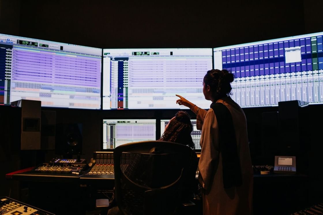 "نيويورك أبوظبي" تطلق برنامجا متعدد التخصصات في علم البيانات والذكاء الاصطناعي 1 "نيويورك أبوظبي" تطلق برنامجا متعدد التخصصات في علم البيانات والذكاء الاصطناعي