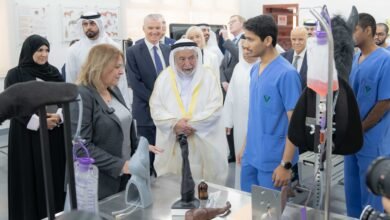 حاكم الشارقة يشهد حفل المعطف الأبيض .. ويفتتح مختبرات كلية الطب البيطري في جامعة الذيد