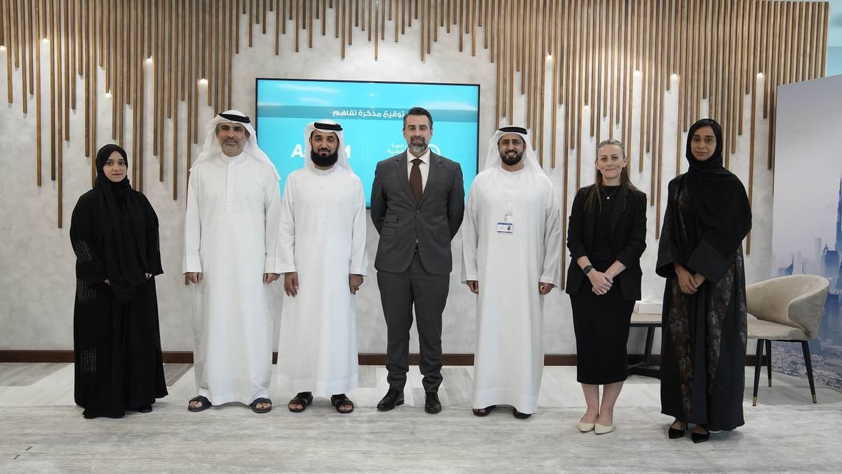 "تنمية الموارد البشرية الإماراتية بدبي" توقع مذكرة مع "إيكوم" 1 "تنمية الموارد البشرية الإماراتية بدبي" توقع مذكرة مع "إيكوم"
