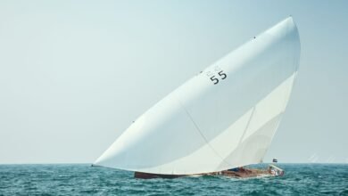 "أبوظبي للرياضات البحرية" ينظم سباق أريلة للمحامل الشراعية فئة 60 قدماً