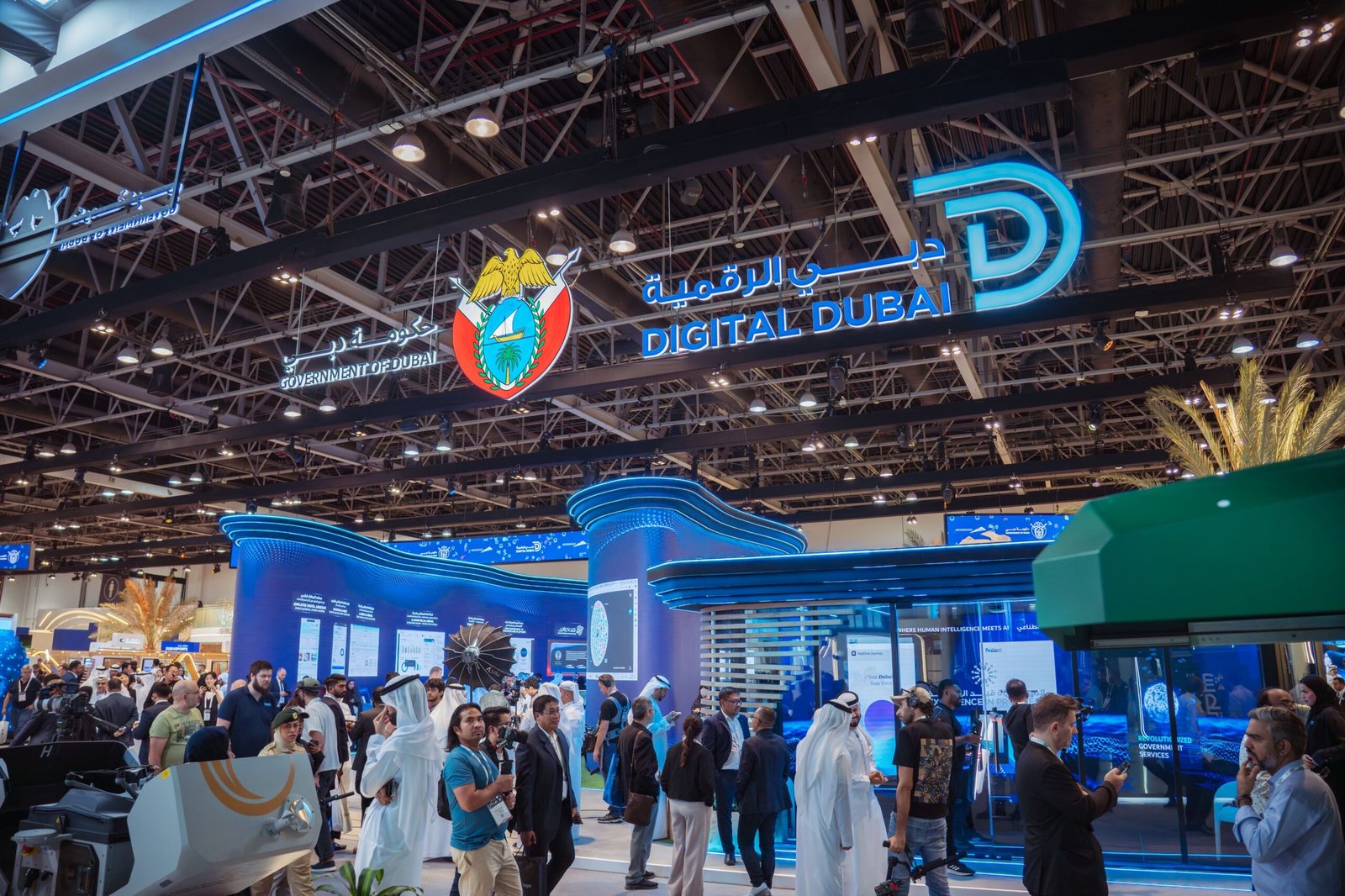 دبي الرقمية تستعرض مبادرات الذكاء الاصطناعي لخدمة الإنسان في "جيتكس 2025" 1 دبي الرقمية تستعرض مبادرات الذكاء الاصطناعي لخدمة الإنسان في "جيتكس 2025"