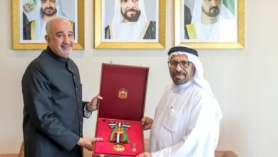 رئيس الدولة يمنح السفير الباكستاني وسام زايد الثاني من الطبقة الأولى