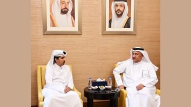 غرفتا الشارقة والقطرية تناقشان آليات تعزيز الشراكات الاقتصادية وتمكين القطاع الخاص