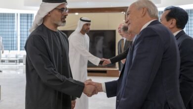 خالد بن محمد بن زايد يلتقي رئيس و أعضاء مجلس إدارة شركة أسترازينيكا