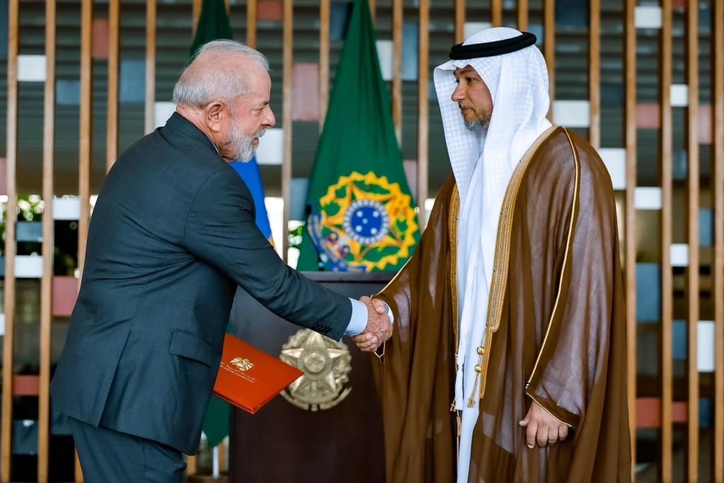 سفير الإمارات يقدم أوراق اعتماده إلى رئيس البرازيل