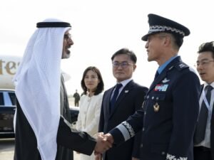 ولي عهد أبوظبي يغادر كوريا بعد المشاركة في أعمال منتدى التعاون الاقتصادي لدول آسيا والمحيط الهادئ