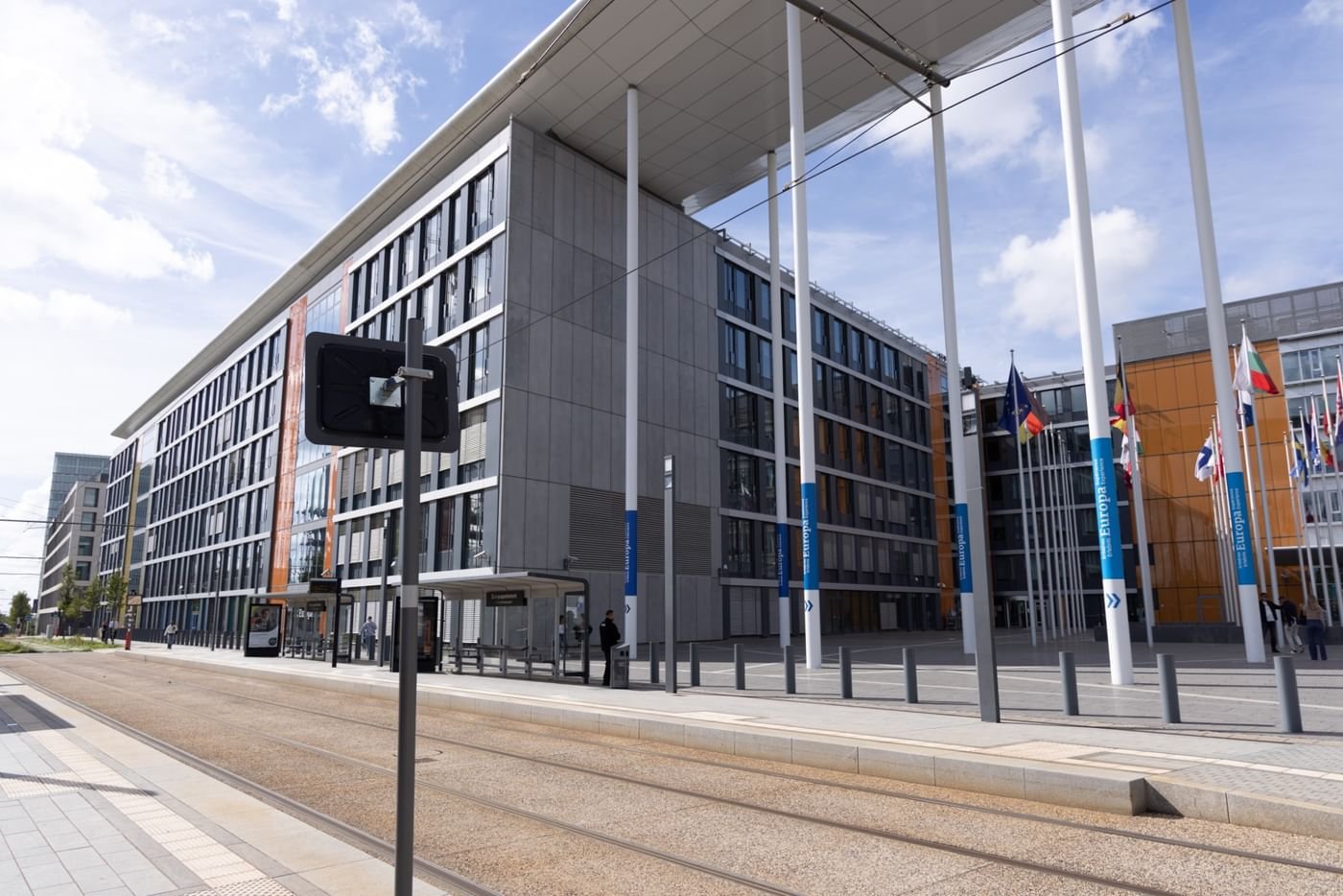 محكمة المدققين الأوروبية تحذر من ارتفاع ديون الاتحاد الأوروبي 1 محكمة المدققين الأوروبية تحذر من ارتفاع ديون الاتحاد الأوروبي