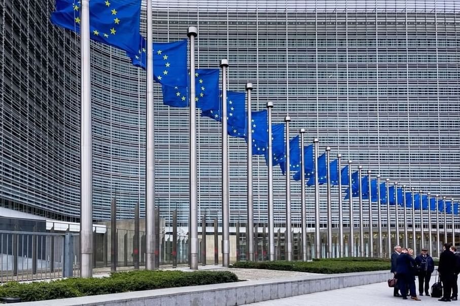 رئيس المجلس الأوروبي يدعو لسلام عادل ومستدام قائم على حل الدولتين