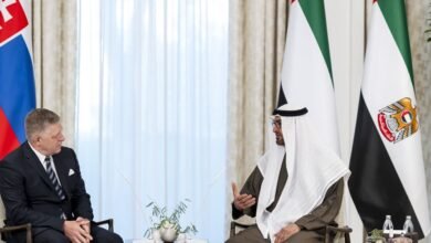 رئيس الدولة ورئيس وزراء سلوفاكيا يبحثان علاقات البلدين