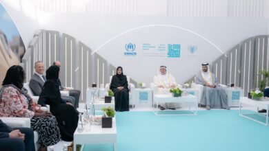 حاكم الشارقة يكرّم منظمة "كونيكسيو إفريقيا" الفائزة بجائزة الشارقة الدولية لمناصرة ودعم اللاجئين