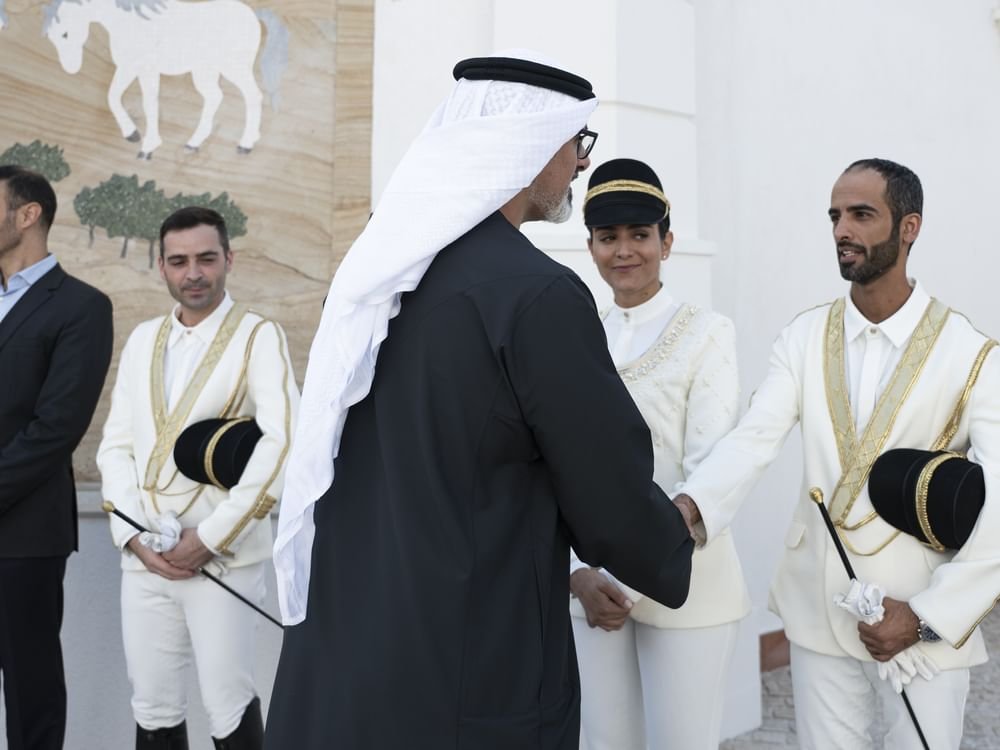 خالد بن محمد بن زايد يزور مدرسة "أبوظبي للفنون الفروسية الأميرية" في جزيرة الجبيل 1 خالد بن محمد بن زايد يزور مدرسة "أبوظبي للفنون الفروسية الأميرية" في جزيرة الجبيل