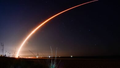 "سبيس إكس" تطلق 29 قمرا صناعيا من ستارلينك إلى الفضاء