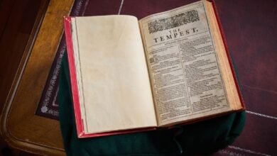 دار بيتر هارينغتون تعرض أحد أندر كتب شكسبير في "فن أبوظبي"