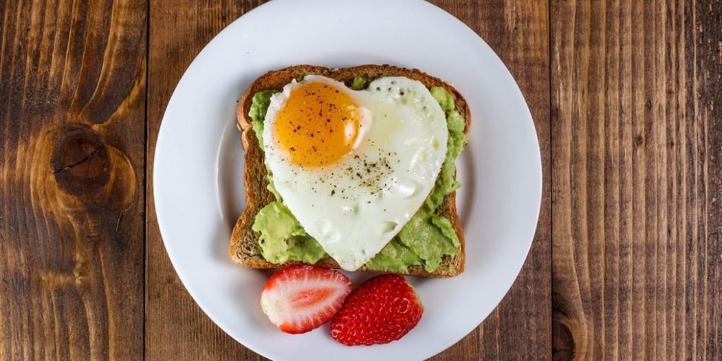 إفطارك بعد ليلة أرق.. قد يُنقذك من دوامة الإرهاق! 1 إفطارك بعد ليلة أرق.. قد يُنقذك من دوامة الإرهاق!