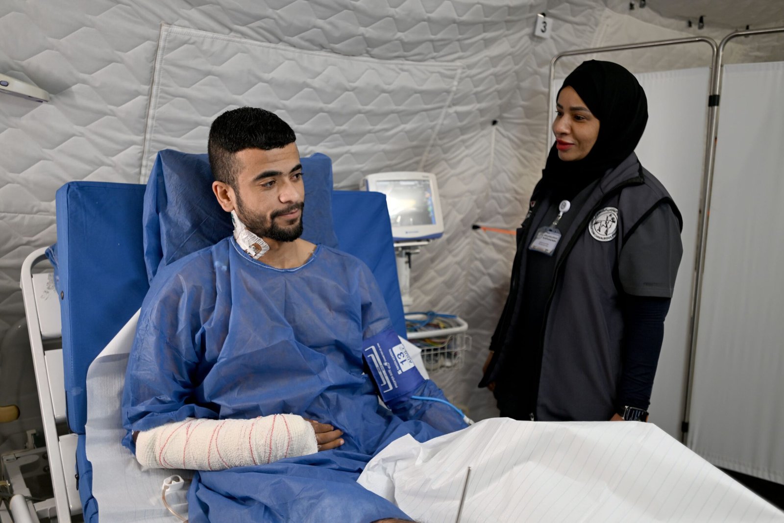 المستشفى الإماراتي العائم في العريش يجري تدخلاً جراحياً نوعياً لشاب فلسطيني 1 المستشفى الإماراتي العائم في العريش يجري تدخلاً جراحياً نوعياً لشاب فلسطيني