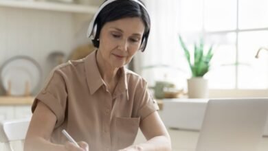 دراسة: تعلم لغات جديدة يؤخّر الشيخوخة