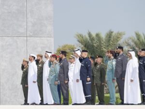 ذياب بن محمد بن زايد يشارك في وقفة الدعاء الصامت في واحة الكرامة