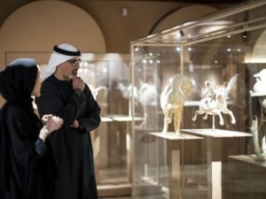 خالد بن محمد بن زايد يزور مدرسة "أبوظبي للفنون الفروسية الأميرية" في جزيرة الجبيل