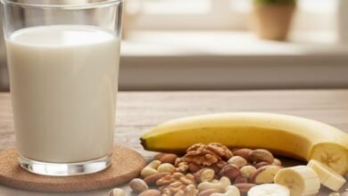 المكسرات والحليب والموز.. مزيج مفيد للصحة والمزاج