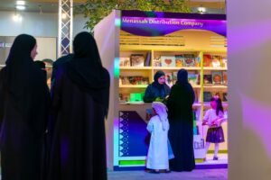 494 عنواناً و2000 كتاباً… «منصّة للتوزيع» تدعم 75 ناشراً إماراتياً في مهرجان العين للكتاب 2025