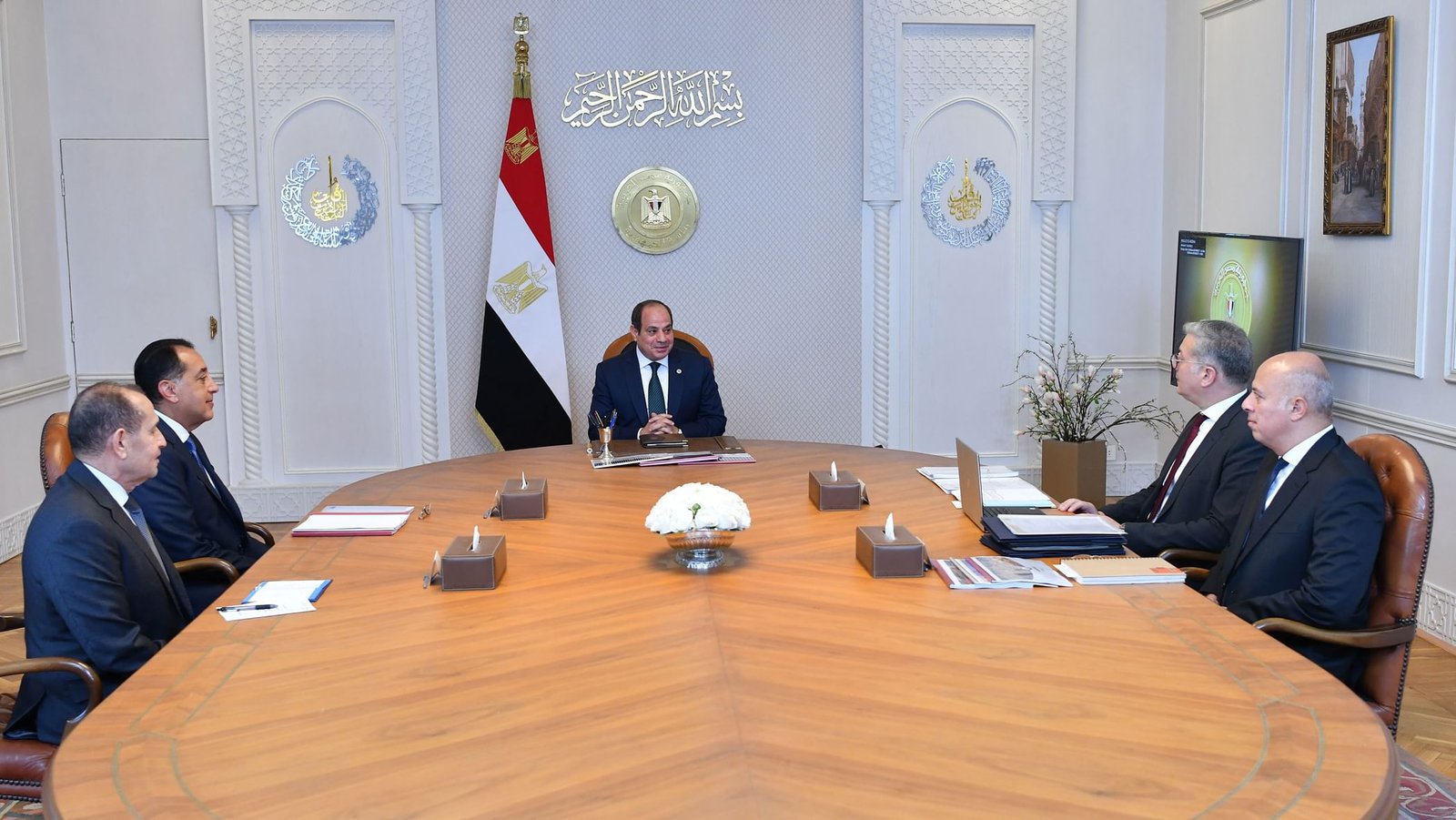 الرئيس المصري يوجه بتكثيف الاستكشافات وحوافز الاستثمار في البترول والغاز 1 الرئيس المصري يوجه بتكثيف الاستكشافات وحوافز الاستثمار في البترول والغاز