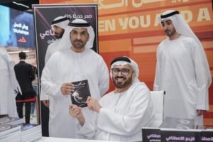 توقيع كتاب "الرحم الاصطناعي" لجمال السويدي في معرض الشارقة الدولي للكتاب