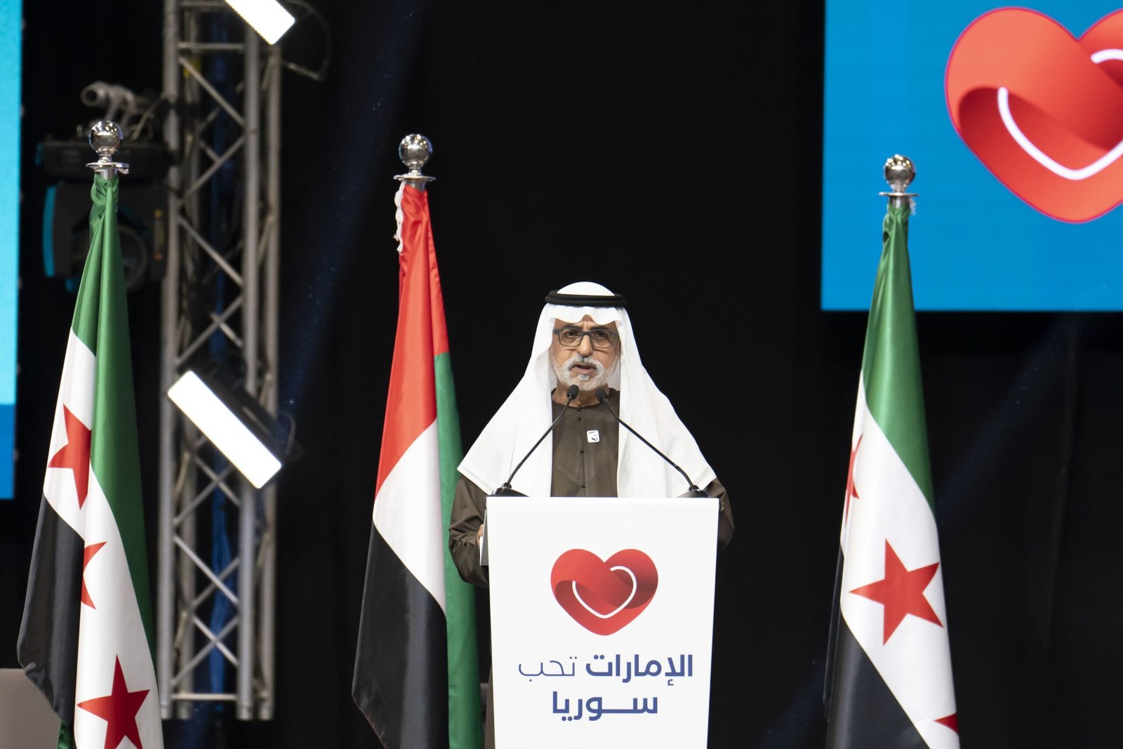 نهيان بن مبارك يشارك الجالية السورية في الإمارات الاحتفال بـموروثهم الثقافي والحضاري ويكرم عدداً من الشخصيات 1 نهيان بن مبارك يشارك الجالية السورية في الإمارات الاحتفال بـموروثهم الثقافي والحضاري ويكرم عدداً من الشخصيات