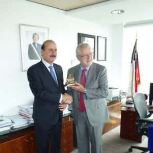 «عبدالله المعينة».. مصمم علم الإمارات الذي خلد اسمه في ذاكرة التاريخ